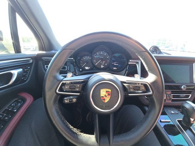 2022 Porsche Macan Base