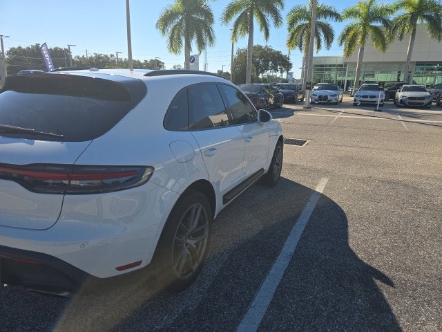 2022 Porsche Macan Base