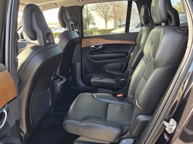 2021 Volvo XC90 Momentum