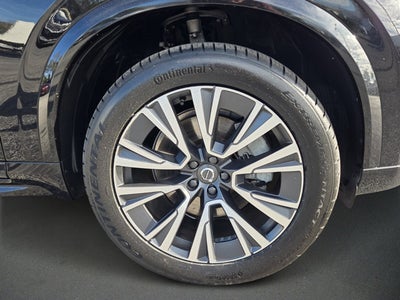 2021 Volvo XC90 Momentum