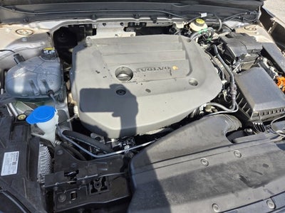 2024 Volvo XC40 Ultimate Bright Theme