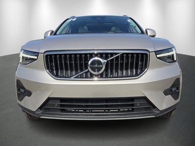 2024 Volvo XC40 Ultimate Bright Theme