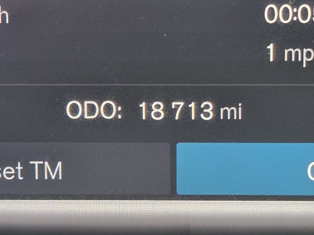 2025 Volvo XC60 B5 Ultra