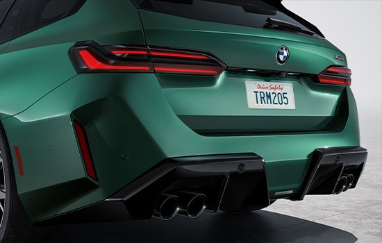 Engine view of the BMW M5 Touring. | Ferman BMW in Palm Harbor FL